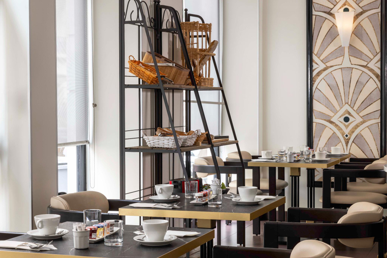 Food & Drinks 4, Elysees Bassano Hotel, Paris