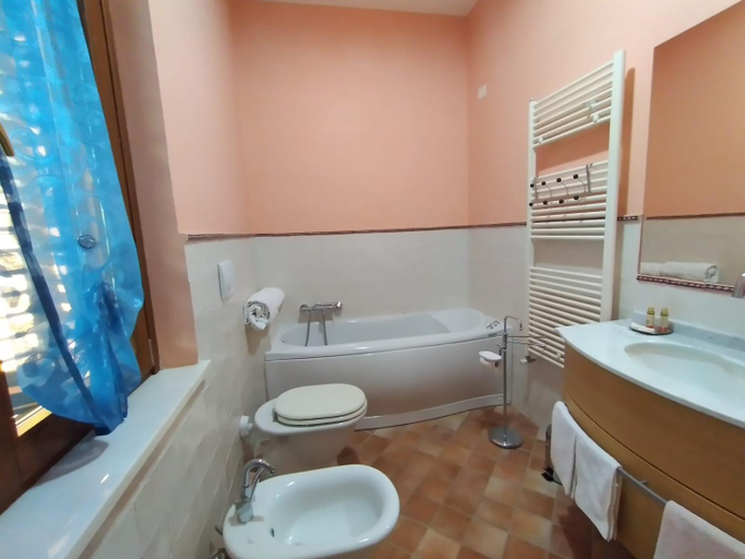 Others 4, B&B L'Oliveto, Arezzo