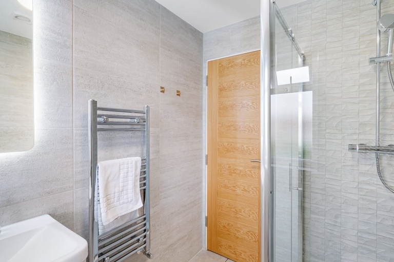 Bathroom 3, Sustainable Stays, Hertfordshire