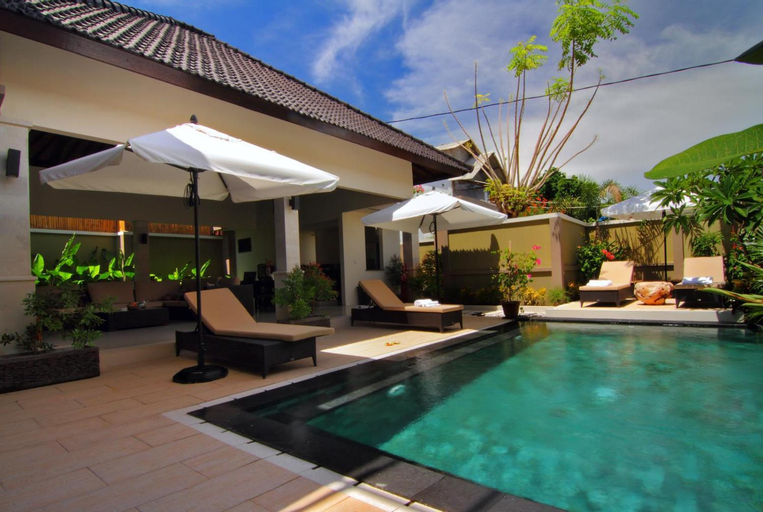 Swimming Pool 9