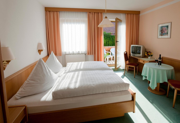 Bedroom 3, Landhotel Gasthof Schreiner, Freyung-Grafenau