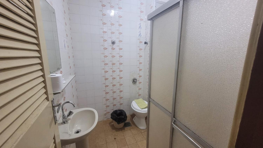 Bathroom 4, Hotur Hotel, Guarapari