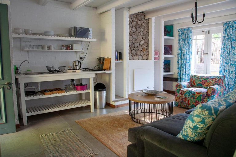 Others 3, Old Potters Inn, Overberg