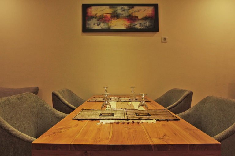 Dining Room 9