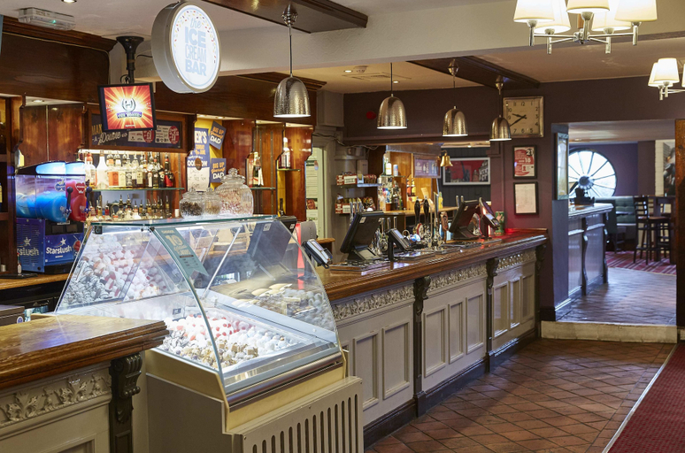 Food & Drinks 4, New Inn Hotel by Greene King Inns, Newport