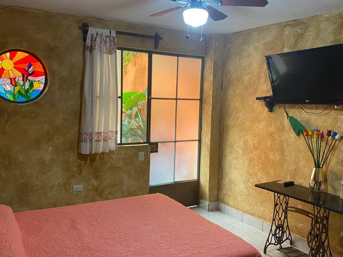 Bedroom 2, Flor de Cera, Tepoztlán