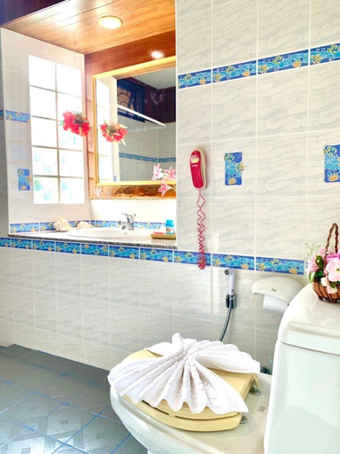 Bathroom 3, Suan Sang Chan Riverside Resort, Muang Chumphon