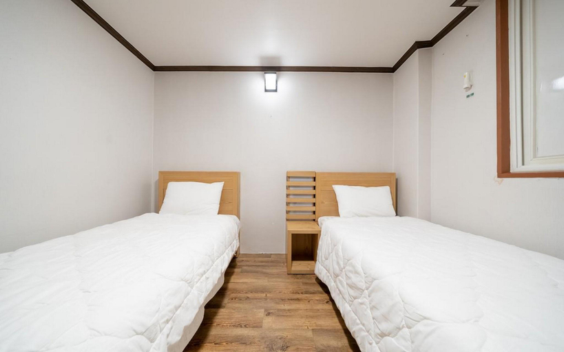 Bedroom 4, Incheon (Seokmodo) Hotel, Ganghwa