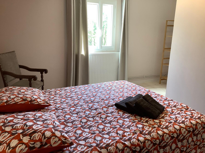 Bedroom 2, Autour Des Vignes B&B, Cher