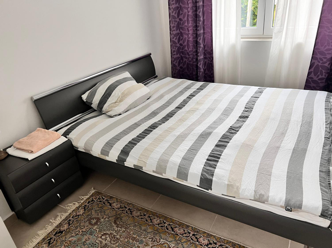 Bedroom 28