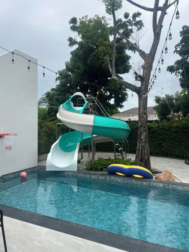 Sport & Beauty 5, 168 Garden Pool Villa, Bang Lamung