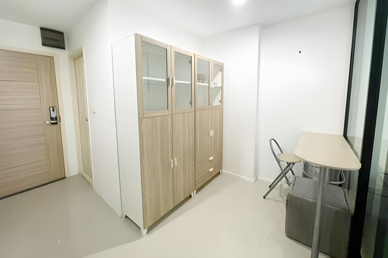 Bedroom 2, A White Bright Room at Sukhumvit 107, Muang Samut Prakan