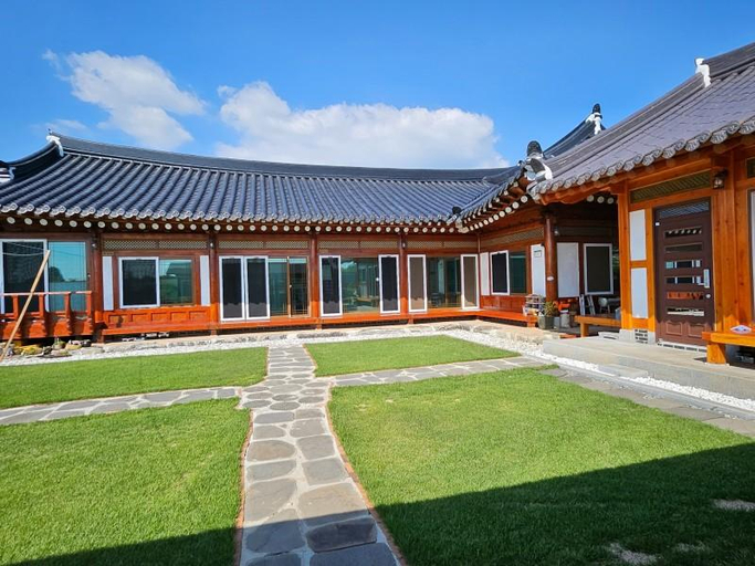 Others 3, Hampyeong Arange Hanok Pension, Hampyeong
