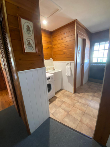 Bathroom 5, Sabo’s On Severn, Stanthorpe
