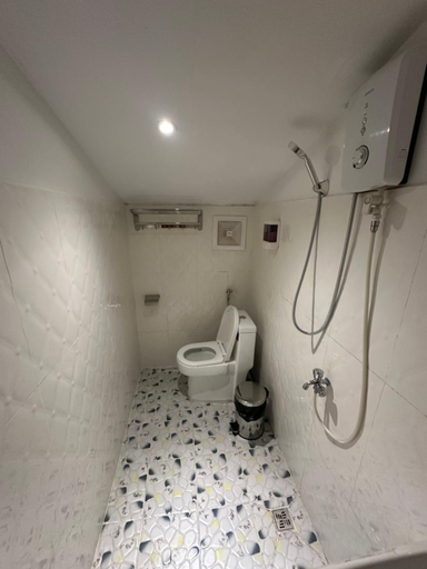 Bathroom 4, Nest Beach Club, Sihanoukville