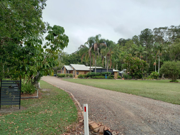 Others 2, Tukawyl Retreat Landsborough, Caloundra - Rail Corridor