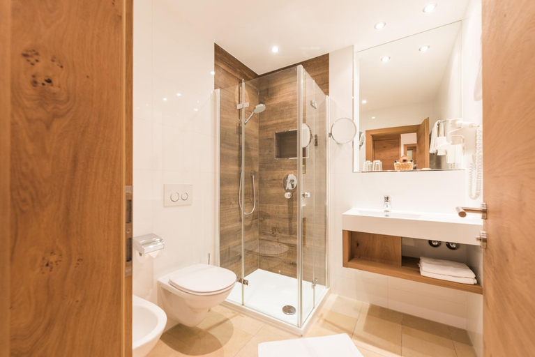 Bathroom, Hotel Ariadne, Rosenheim