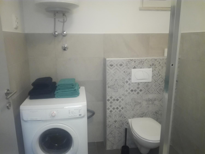 Bathroom, Apartman Niki, Pula