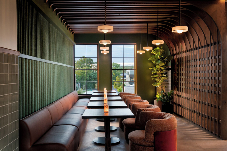Others 5, Ada Hotel, Kent