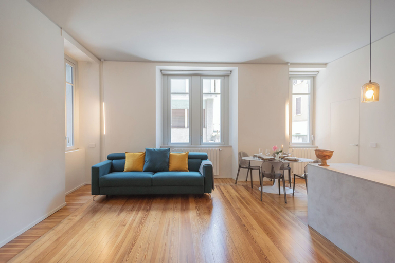 Others 4, Como Liberty Suites - Garbo by Rent all Como, Como