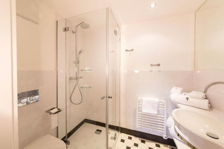 Bathroom 3, Hirschmugl Domaene am Seggauberg, Leibnitz
