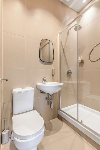 Bathroom 3, Clapham Guest House, London