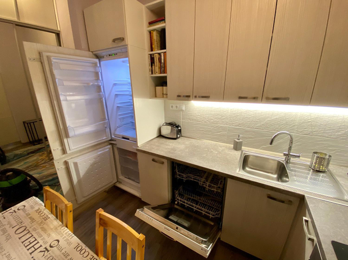 Others 2, Kings main square Apartment - AC - Balcony - Coffee Machine - Washer - Kitchen- Parking, Poprad