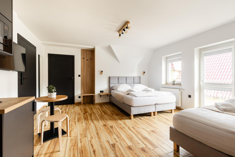 Others 4, Apartamenty ZakoCHata Zakopane, Tatra