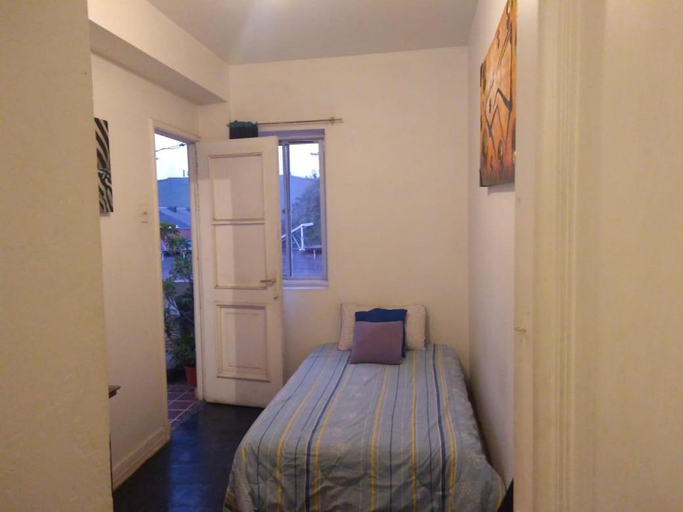 Others 4, hostal mancora, Santiago