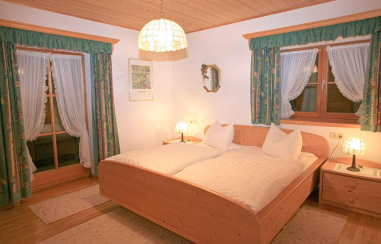 3, Gastehaus Gschwendtner - Chiemgau Karte, Traunstein
