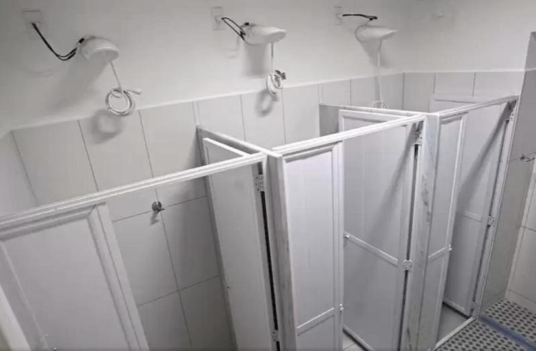 Bathroom 4, Hangar Rio Hostel, Rio de Janeiro