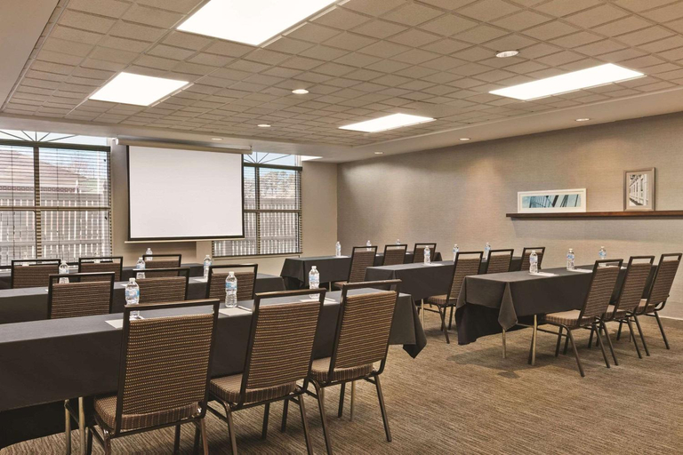 Business Facilities 18