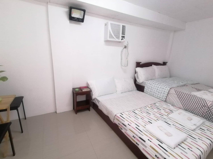 Bedroom 1, GRIN MCFLY INTERNATIONAL BEACHFRONT GUEST HOUSE, Caoayan