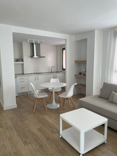 Others 3, Apartamentos Cisneros, Alicante