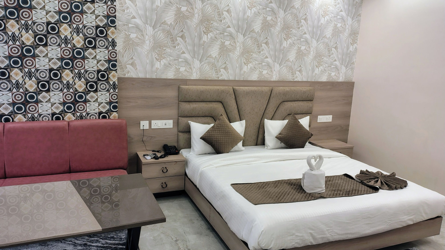 Bedroom 3, Aaditri Inn, Gorakhpur