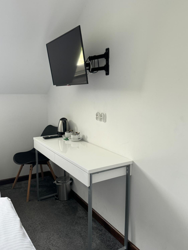 Others 3, Hotelik Maria, Szczytno