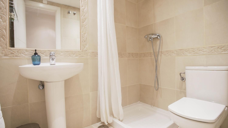 Bathroom 4, Atarazanas Malaga Boutique Hotel, Málaga