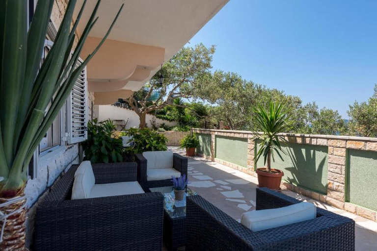 Balcony/terrace, Relaxing Beach holiday house, Hvar