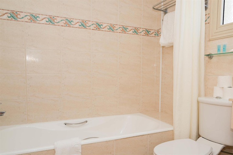 Bathroom 5, Tsokkos Paradise Holiday Village