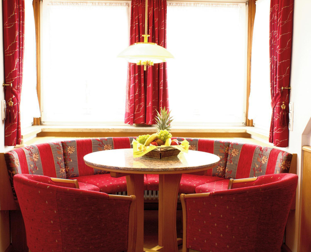Food & Drinks, AppartementPension Zum Zacherl, München