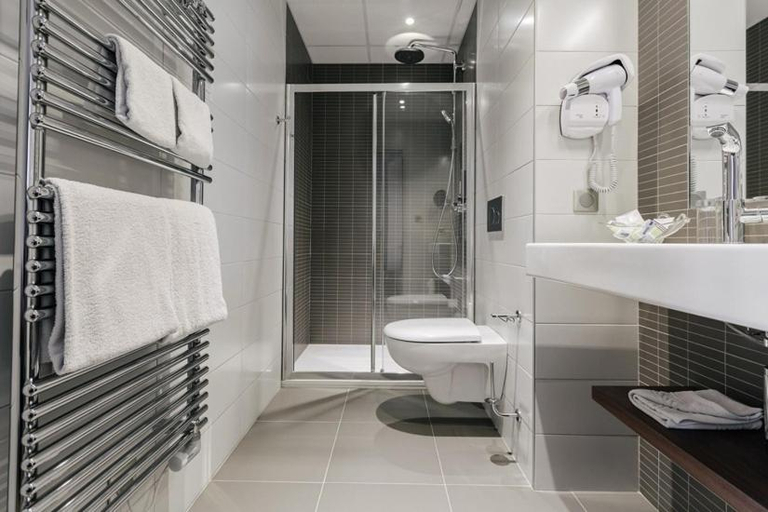 Bedroom 2, Hotel-Cafe du Trinquet, Pyrénées-Atlantiques