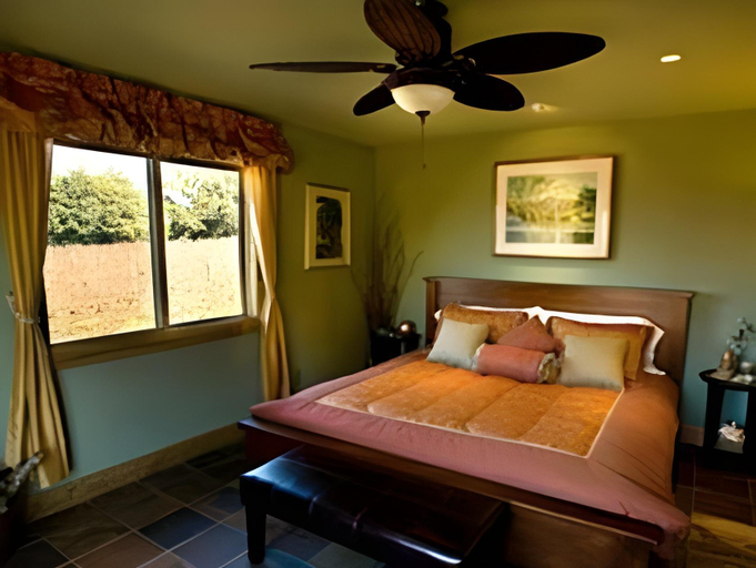 Bedroom 2, Pearlessence Vineyard Inn, Sonoma