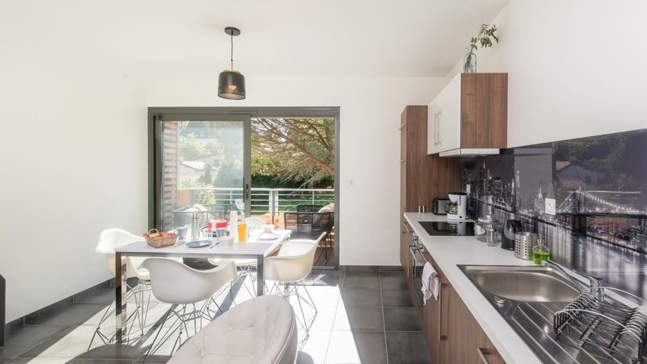 Others 4, You & Me avec Balcon et parking prive, Dordogne