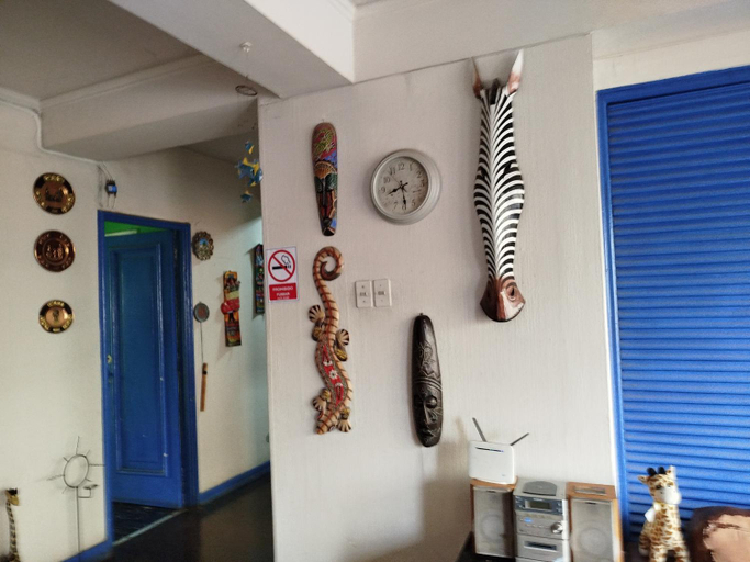 Others 2, hostal mancora, Santiago
