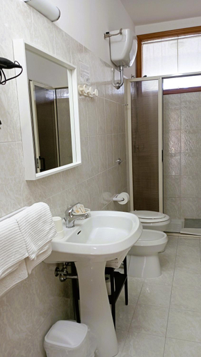 Bathroom 4, Hotel Residence Villa Ascoli, Foggia
