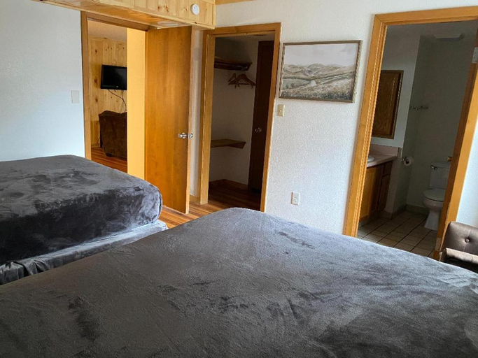 Bedroom 2, Zoders Inn and Suites, Sevier