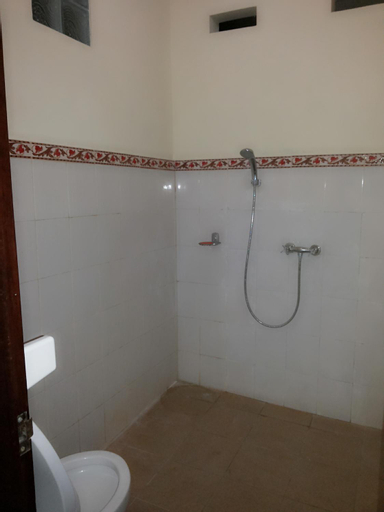 Bathroom 7