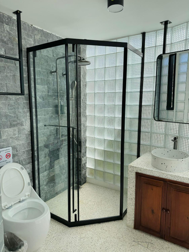 Bathroom 4, Trulli Villa, Đơn Dương