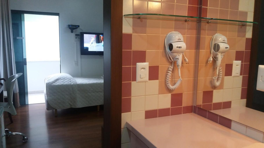 Bathroom 1, Pousada by Rieger, Blumenau