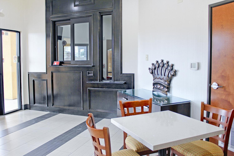 Public Area, Palacio Royale Houston NW at Beltway 8, Houston